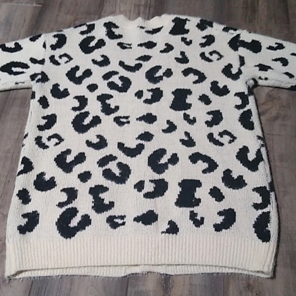 Dreamers by Debut Leopard Cheetah Print Cardigan Sweater Shrug Size M/L - Picture 9 of 11